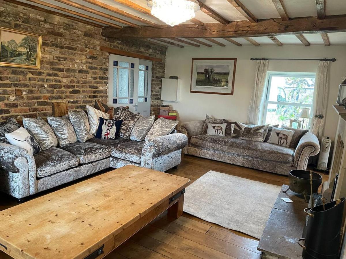 Meagill Farmhouse Hot Tub Bbq Hut Villa Otley  Exterior foto